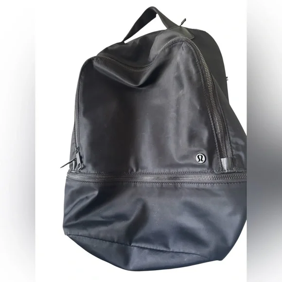 Lululemon City Adventurer Backpack - Picture 3 of 16